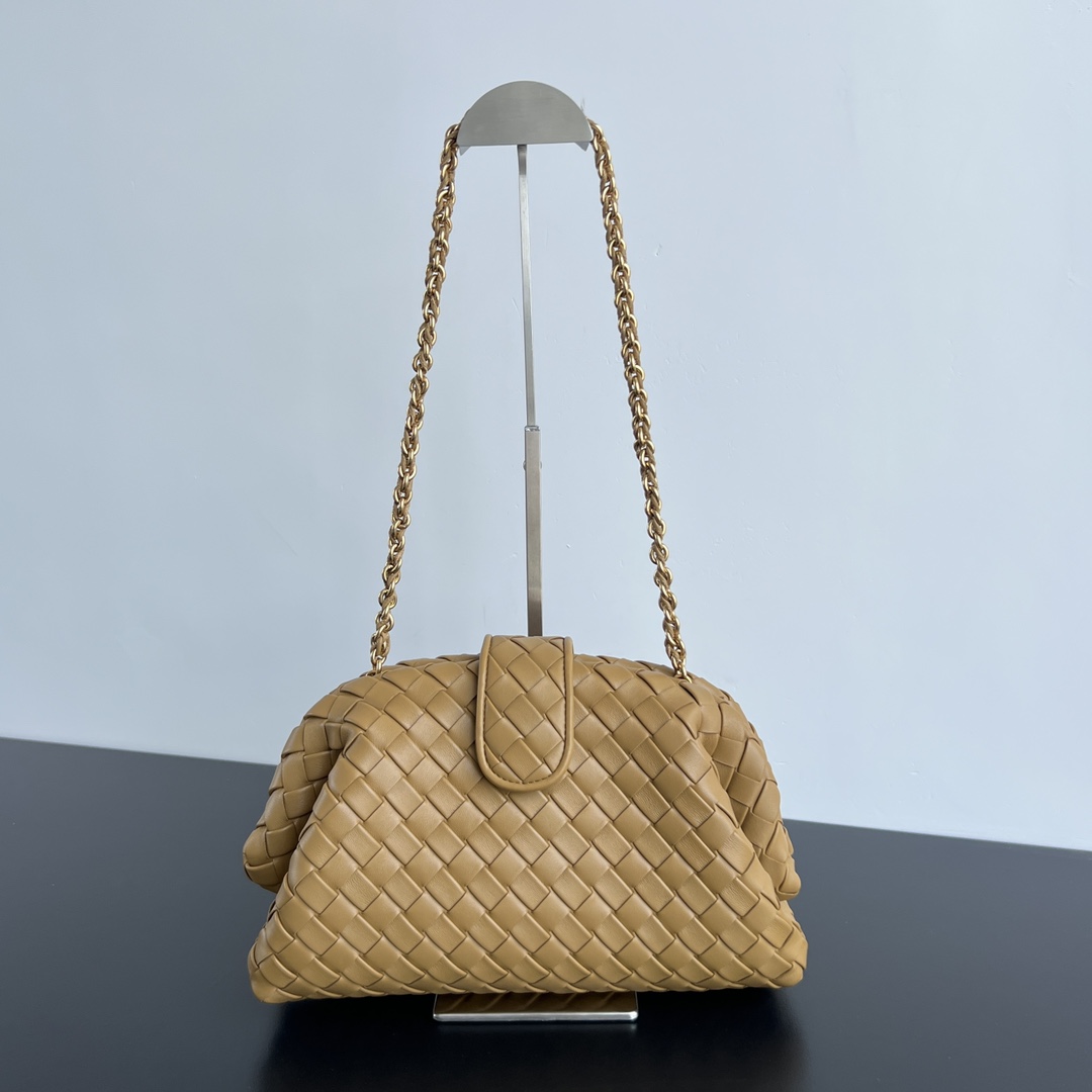 Teen Lauren 1980 Padded Intrecciato Leather Clutch With Chain Apricot